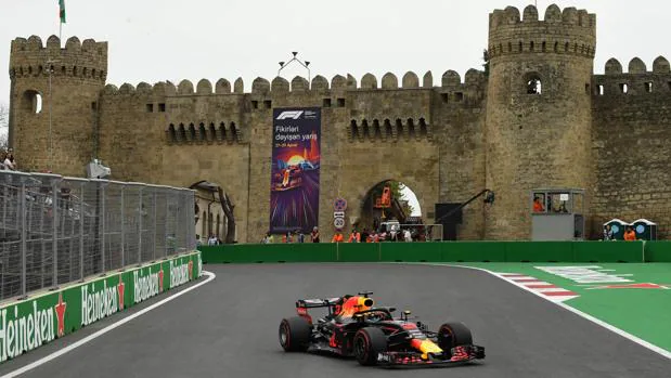 Ricciardo, a los mandos de su Red Bull