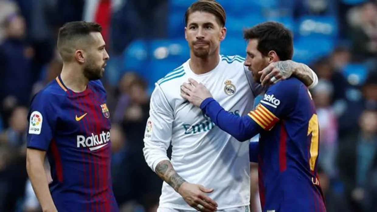 Sergio Ramos, Jordi Alaba y Leo Messi en el partido de ida