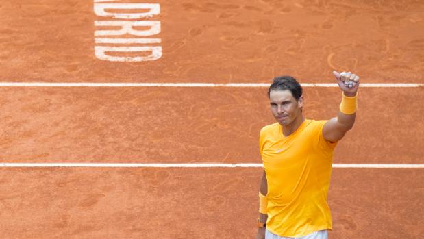 Nadal: «Me quedaría con la derecha de Federer»