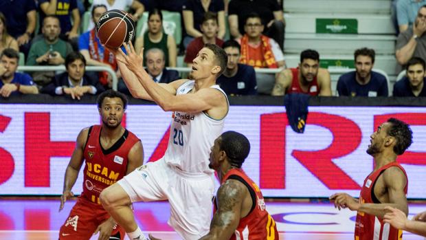 El Madrid logra un sufrido triunfo antes de la Final 4