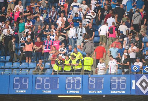 El reloj del estadio del Hamburgo se detuvo este sábado