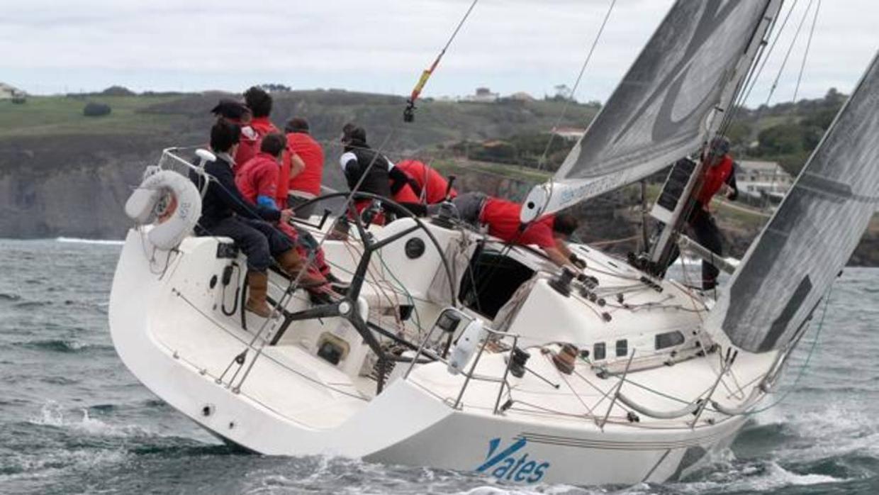 El «Bullbox», el mejor en la tercera prueba del Real Club Astur de Regatas