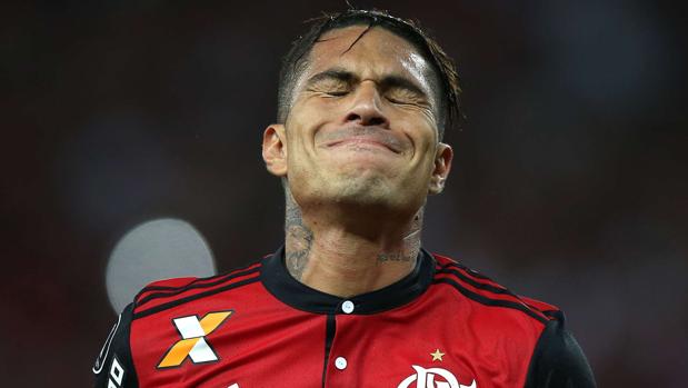 Encendido apoyo de Maradona a Paolo Guerrero: «¡Es una enfermedad maligna!»