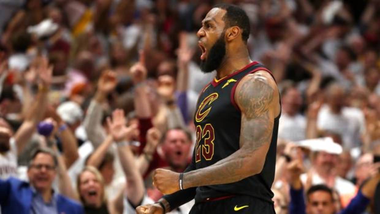 LeBron James, durante el sexto partido ante los Celtics