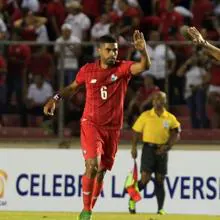 Gabriel Gómez celebrando un gol de la selección panameña