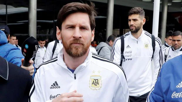Messi, líder por inercia