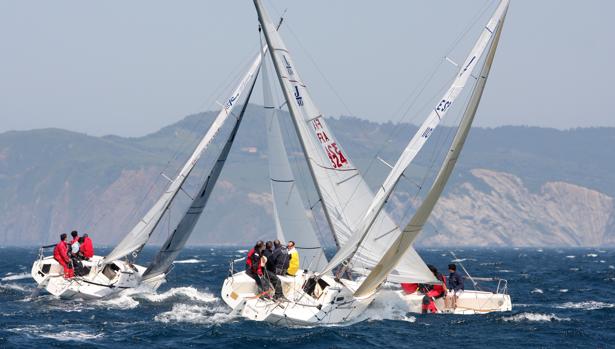 La XII Copa España J 80 se disputa en el Abra con una participación récord