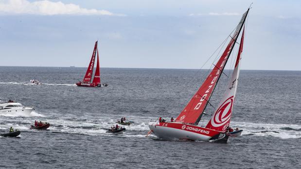 El «Dongfeng», aún líder, resiste el fuerte ataque del «Mapfre», ya segundo