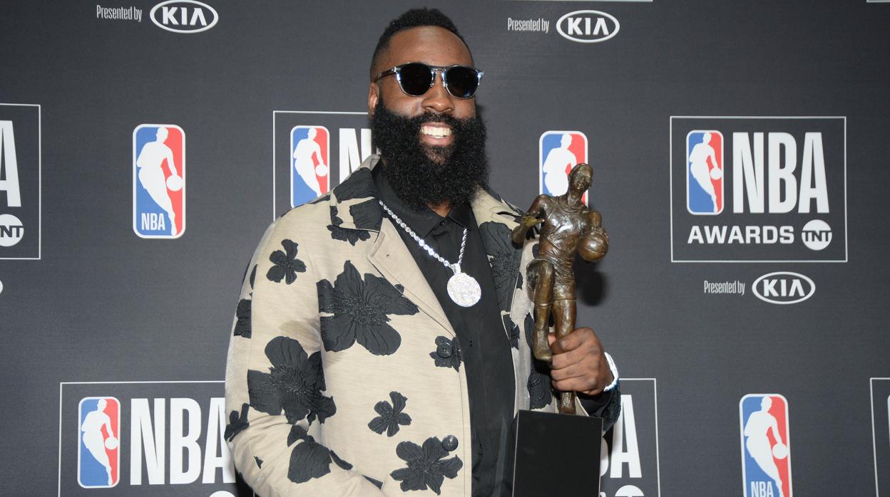 Harden, mejor que LeBron James