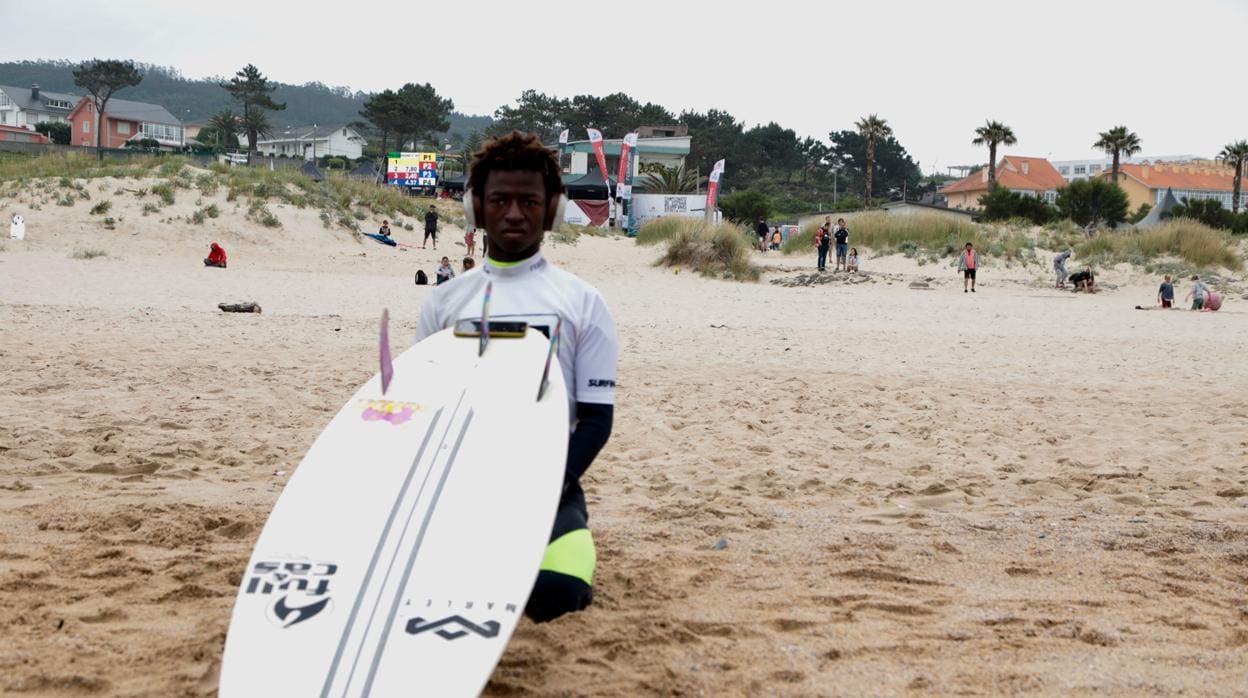 Los junior se estrenan en el Campeonato de España de Surfing