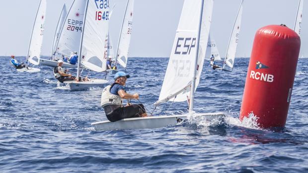 Mónica Azón y Carlos Martínez campeones del Barcelona Láser Master Championship 2018