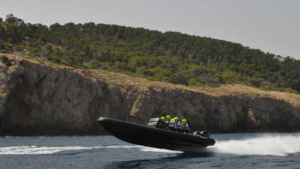 Cristian Marquez, gana en motos, IBR Racing en Foxtrot, Scuba Elx en Charlie, Zar Team I en Bravo y Zar Team II en Alfa