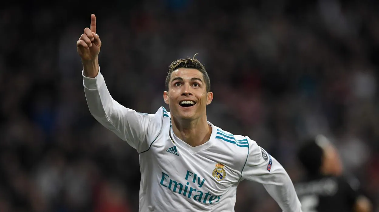 Cristiano Ronaldo celebrando el gol que anotó ante el PSG en la Champions League de 2018 con el Real Madrid.