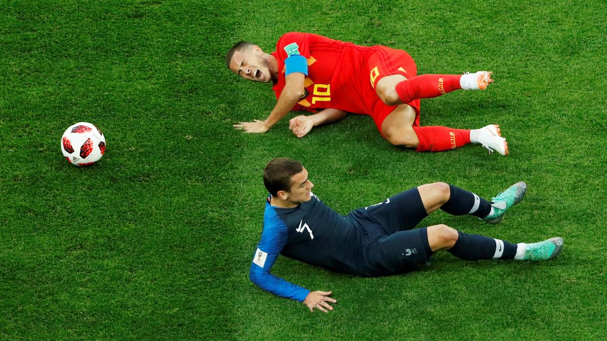 Eden Hazard en el calentamiento previo al partido del Mundial entre Bélgica y Francia