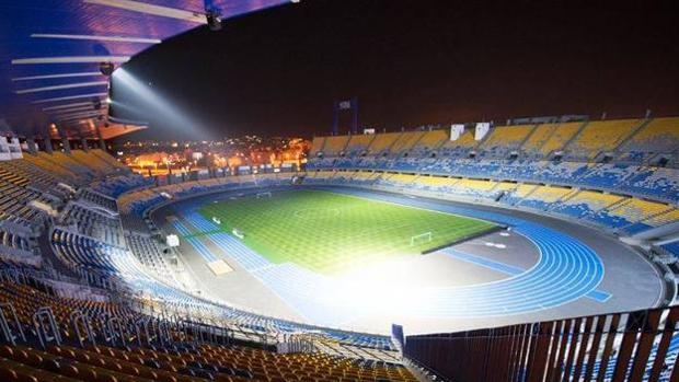 El estadio de Tanger para la Supercopa, sin luz por impagos