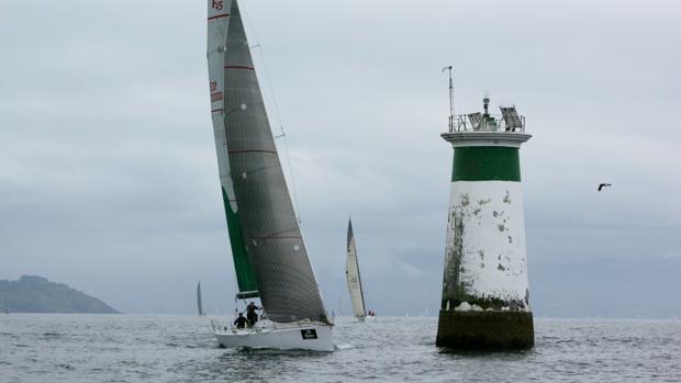 La flota cántabra contra la gallega en el Rías Baixas
