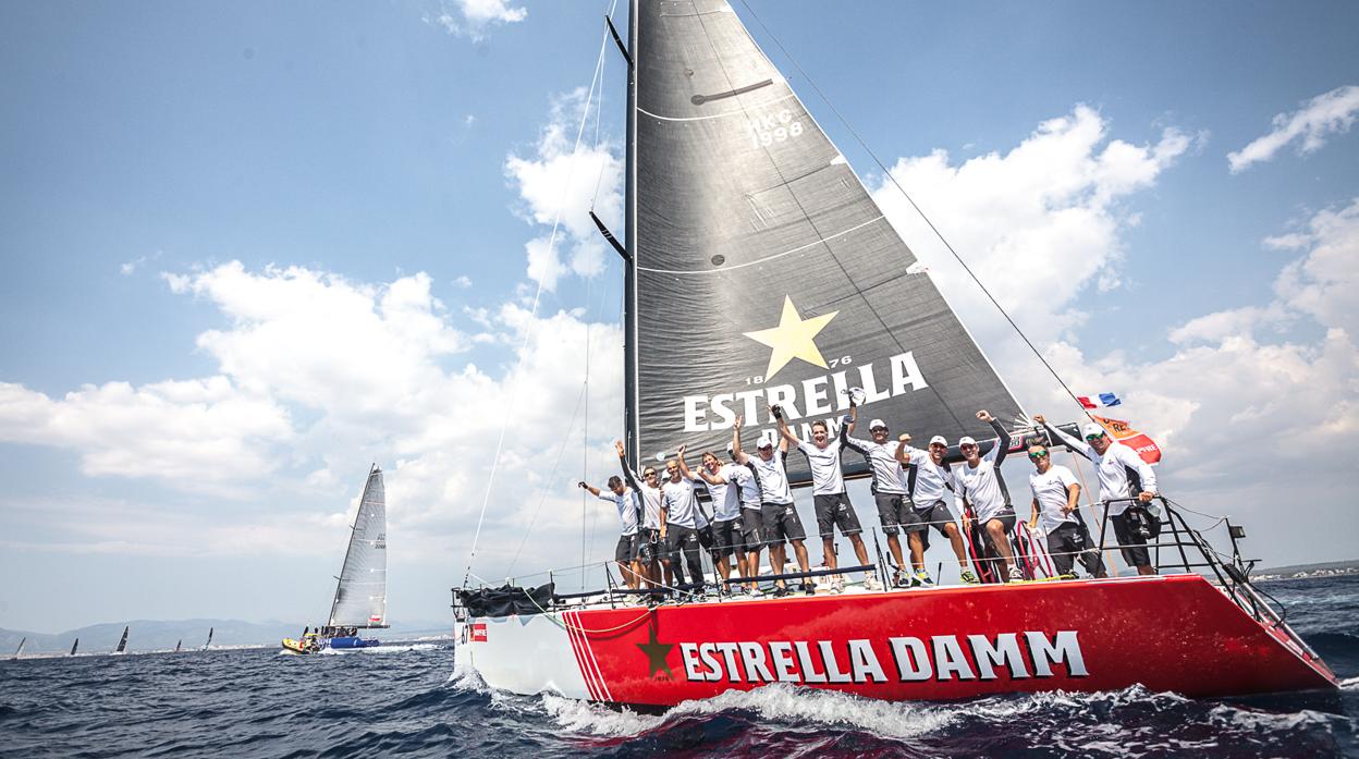 El «Estrella Damm» gana en Palma y revive su victoria de 1998