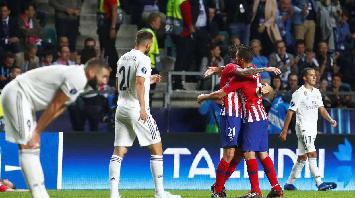Los rojiblancos celebrando el cuarto gol de Koke al Real Madrid