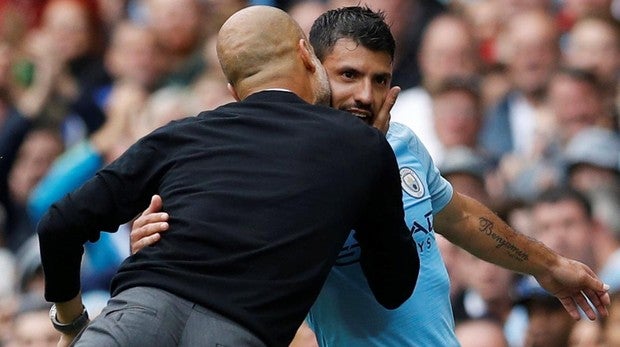 Plácida goleada del City al Huddersfield