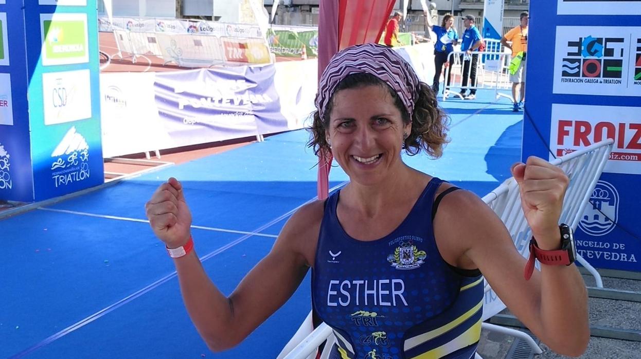 Esther Córdoba en el Campeonato de España de Triatlón