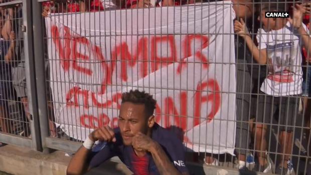 La burla de Neymar a la afición del Nimes