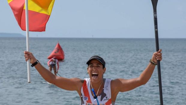 Laura Quetglas, medalla de oro en el Campeonato de Europa de Sup de Cerdeña