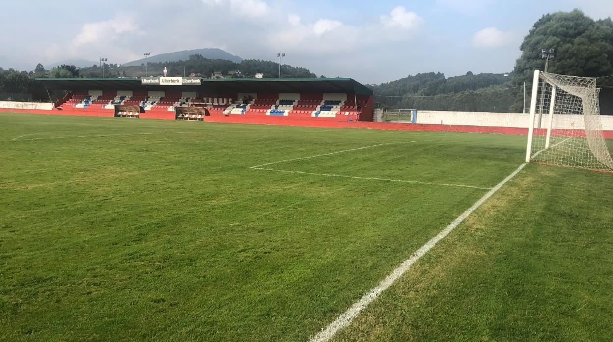 Estadio del Navia CF, conjunto asturiano de categoría regional