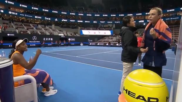 Alta tensión entre Stephens y Pavlyuchenkova