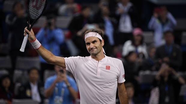 Federer se impone a  un «batallador» Bautista