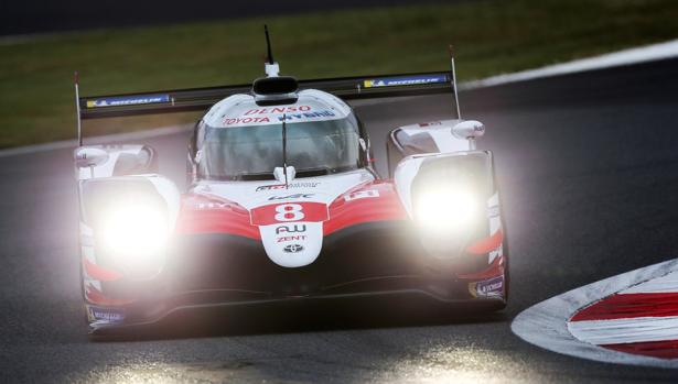 Alonso, pole tras la sanción al Toyota de &#039;Pechito&#039; López saldrá segundo en Fuji