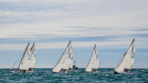 Segundo round de la Liga de Otoño de J80 en el Monte Real Club de Yates