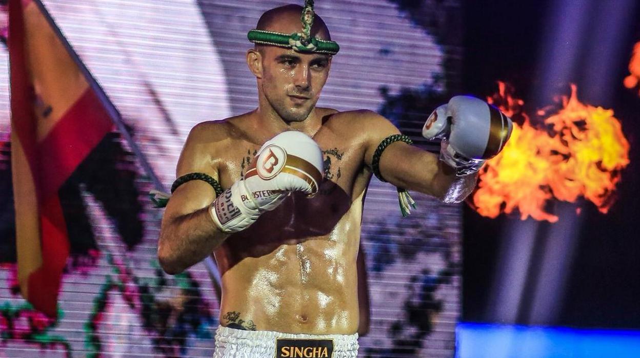 El gaditano Carlos Coello trata de conquistar su segundo Mundial de muay thai