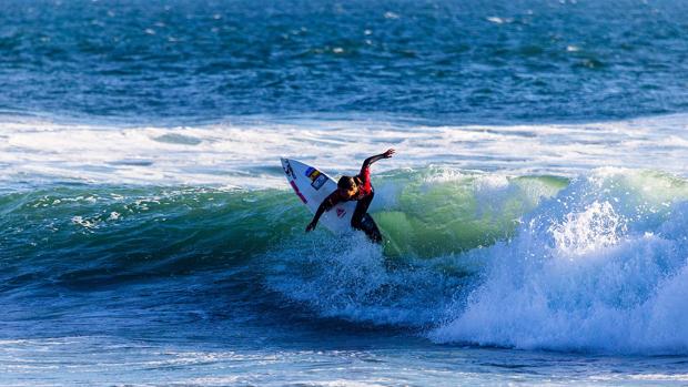 Iker Amatriaín, Nadia Erostarbe y Lucía Machado, a cuartos de final del Vissla ISA World Junior Surfing