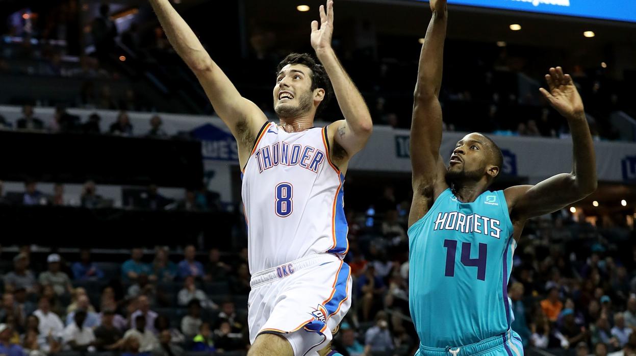 Juancho y Abrines acumulan galones a base de triples