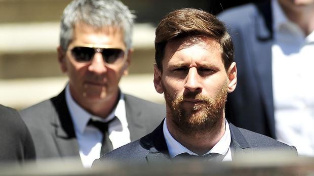 Messi y su padre, imputados por blanqueo de dinero a través de su Fundación