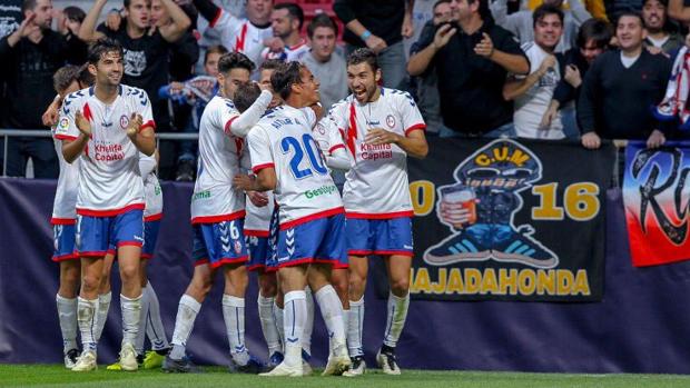 El orden y la efectividad del Rayo Majadahonda bloquean al Almería