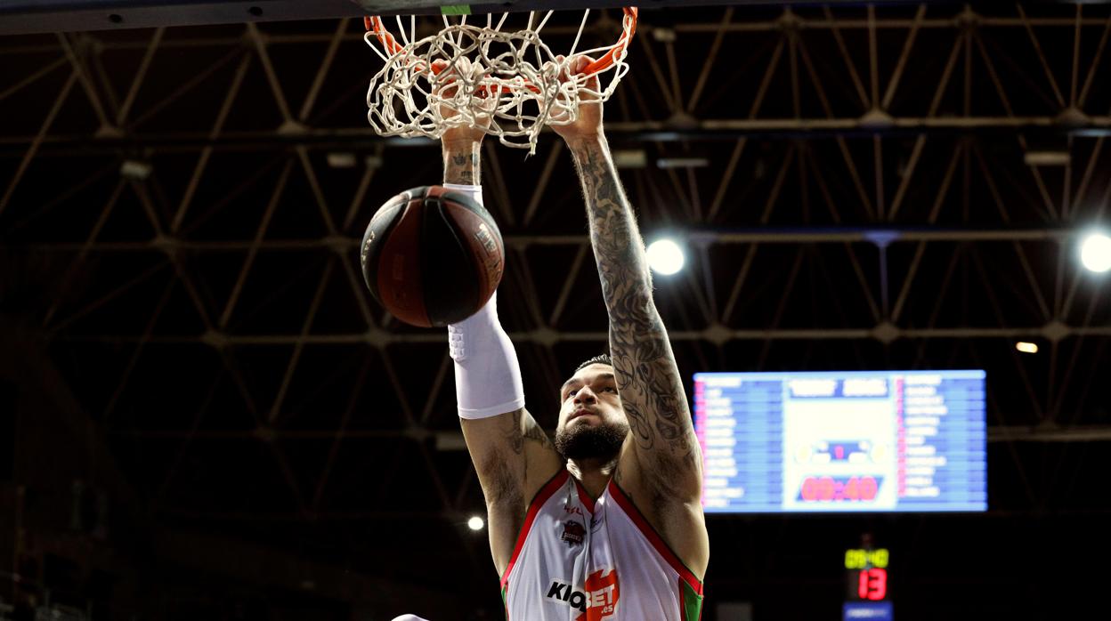 El colista Buducnost funde a triples al Baskonia