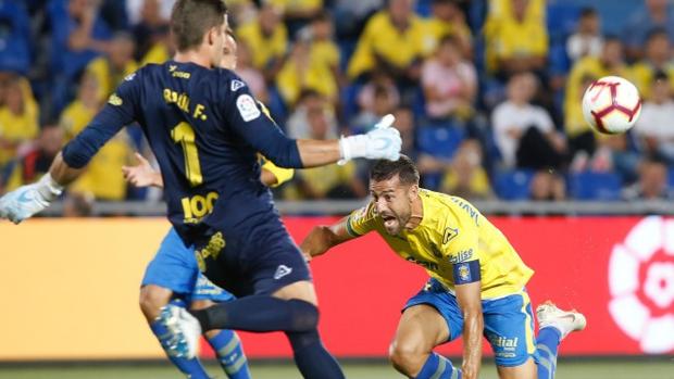 El Granada responde dos veces a las ventajas de Las Palmas