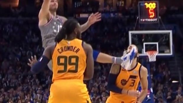 La patada en la cara a Ricky Rubio