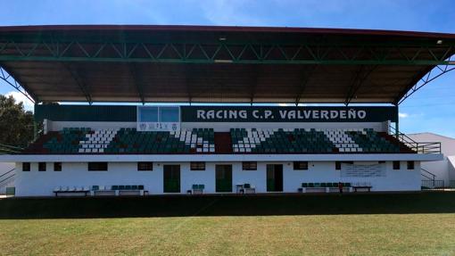 La tribuna del Racing Valverdeño