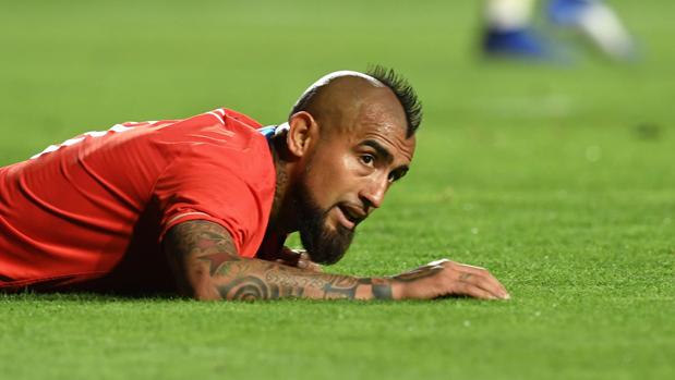 Arturo Vidal se la juega a una carta