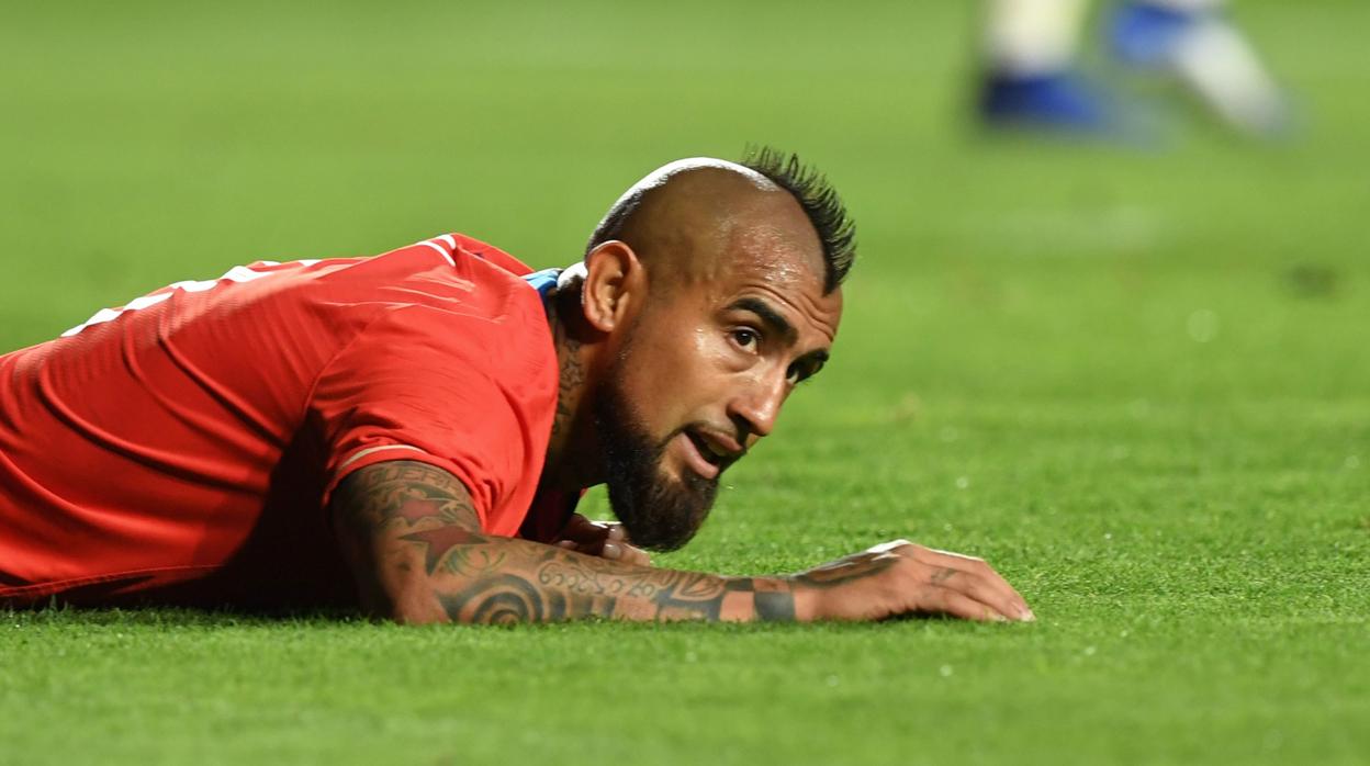 Arturo Vidal durante un partido con Chile