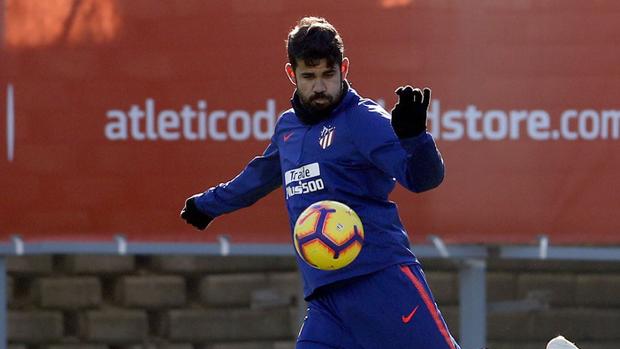 Diego Costa entra en una lista con solo cuatro defensas