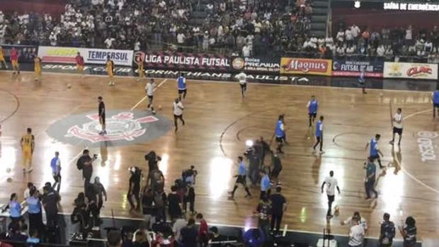 El emocionante (y bochornoso) adiós de Falcao