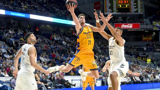 El Real Madrid somete a un desacertado Herbalife Gran Canaria