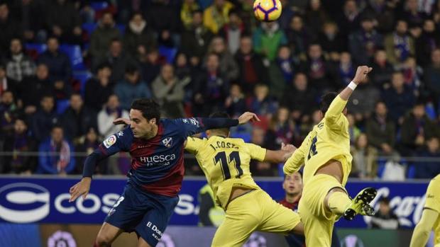 Longo rescata un punto para el Huesca en el último suspiro