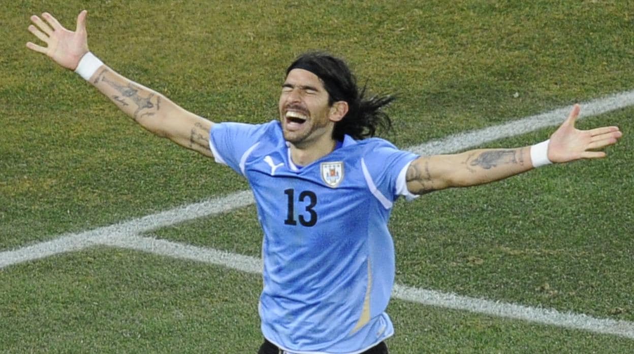 Abreu, en un partido con la selección de Uruguay