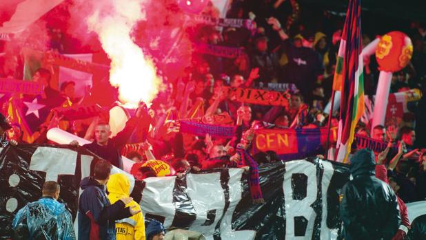 El Barça se desmarca de los grupos ultras