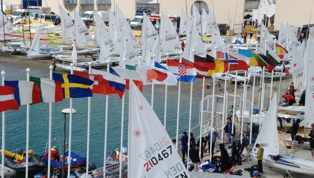 Más de un centenar de regatistas de una quincena de países despedirán el año en el Memorial Kim Lythgoe