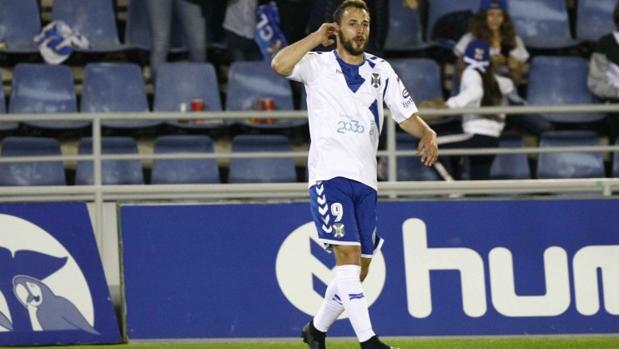 Tenerife y Málaga empatan un intenso y contendido encuentro